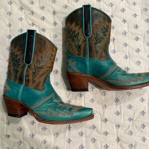 FRYE AND CO. Teal and Brown Ankle Boots